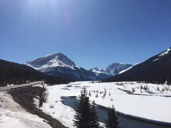 Parco Nazionale Jasper Con Cieli Blu Perfetti — Foto Stock