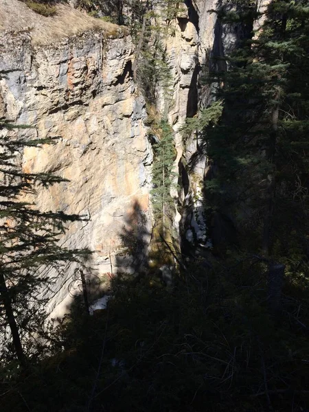 Mükemmel Mavi Gökyüzü Ile Jasper Ulusal Parkı — Stok fotoğraf