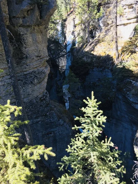 Jasper Nemzeti Park Tökéletes Kék Égbolttal — Stock Fotó