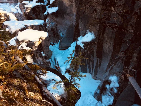 Jasper Εθνικό Πάρκο Τέλειο Γαλάζιο Ουρανό — Φωτογραφία Αρχείου