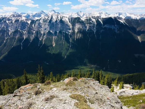 Mount Rundle Ryggrad Spektakulära Orörda Landskap — Stockfoto