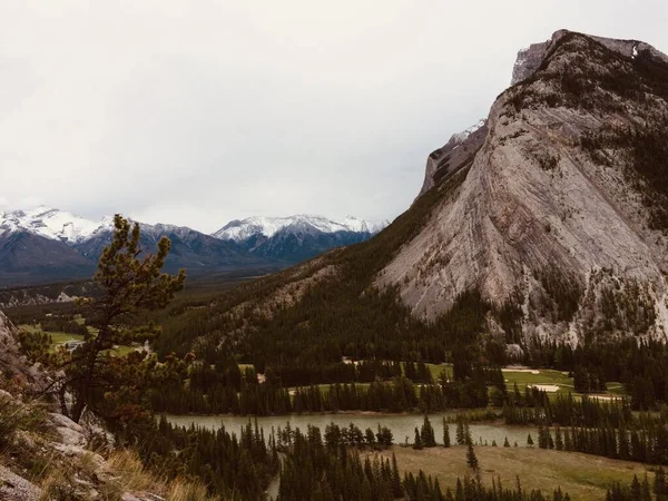 Espina Dorsal Banff Mount Rundle Medio Paisaje Espectacular — Foto de Stock
