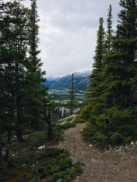 Banff Mount Rundle Espinha Meio Paisagens Espetaculares — Fotografia de Stock