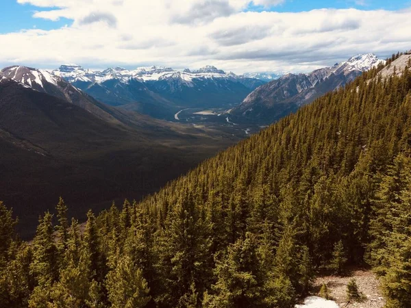 Impresionantes Vistas Del Parque Nacional Banff Desde Cresta Montaña Azufre — Foto de Stock