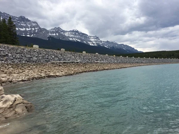 Lago Minnewanka Loop Nord Banff — Foto Stock