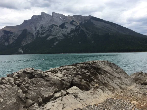 Lago Minnewanka Loop Nord Banff — Foto Stock