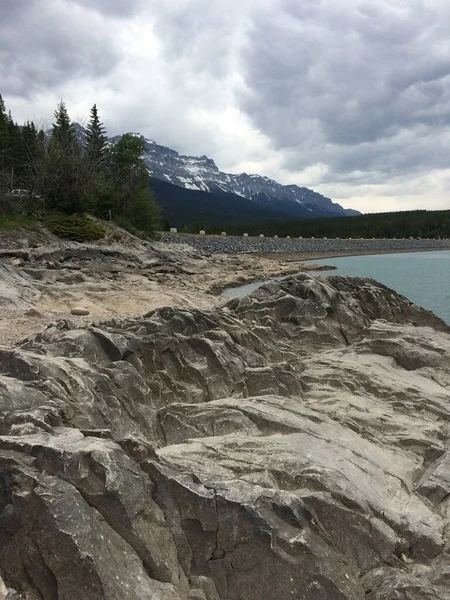 Λίμνη Minnewanka Βρόχο Βόρεια Του Banff — Φωτογραφία Αρχείου