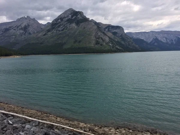 Lago Minnewanka Loop Nord Banff — Foto Stock