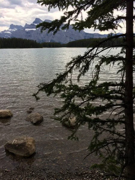 Lago Minnewanka Loop Nord Banff — Foto Stock