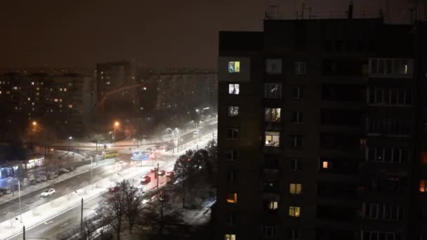 Θέα Από Ύψος Της Νυχτερινής Πόλης Χειμώνα Χιόνι Πέφτει Concept — Αρχείο Βίντεο