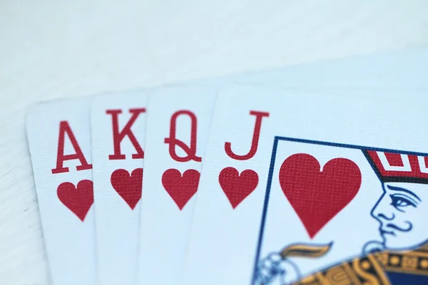 Jugar a las cartas con corazones — Foto de Stock