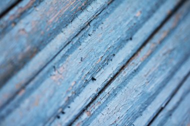 ahşap yüzey üzerinde kırık boya