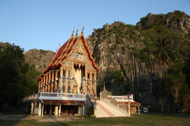 Wat Khao Deng