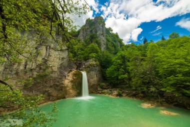 Şelaleler, yürüyüş yolları, izleme noktaları ve piknik alanları Kastamonu, Pnarba bölgesi, Batı Karadeniz bölgesi, doğal mucize kanyonu ve orman. 
