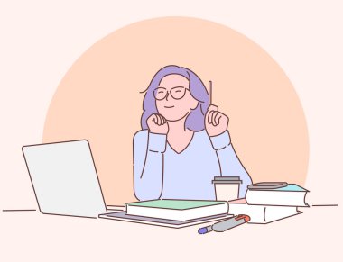 İş, eğitim, serbest çalışma kavramı. Ofiste dizüstü bilgisayarla çalışan mutlu bir iş kadını ya da kız..