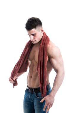 Havlu, beyaz izole ile çıplak sporcu varoluş portresi