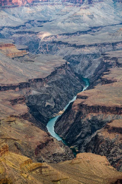 Grand Canyon Landschaft und Colorado Fluss, USA — Stockfoto