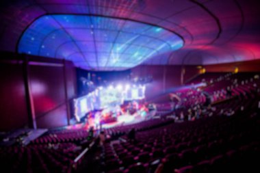 Büyük arenadaki büyük esportlar oyun etkinliğinin bulanık arkaplanı.