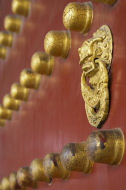 Çin bronz aslan kapı