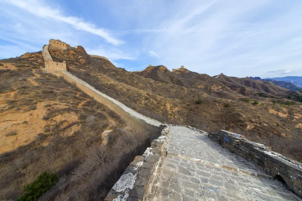Величественная китайская стена — стоковое фото