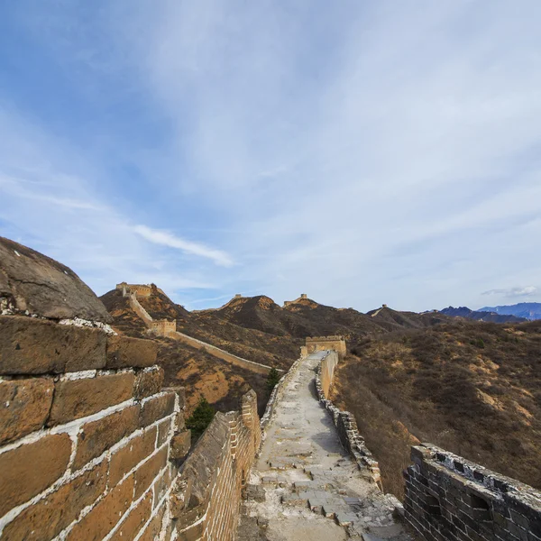 Величественная китайская стена — стоковое фото