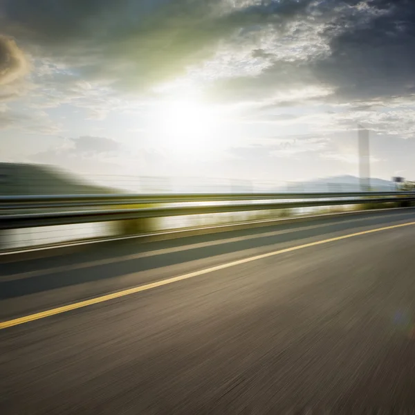 Dolambaçlı yol arka plan