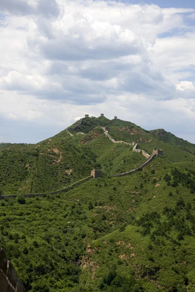 北京长城在中国，雄伟壮观的万里长城，中国的象征. — 图库照片