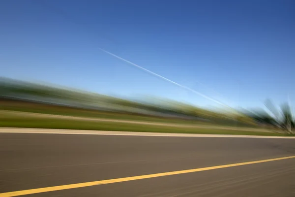 Estrada de velocidade difusa — Fotografia de Stock