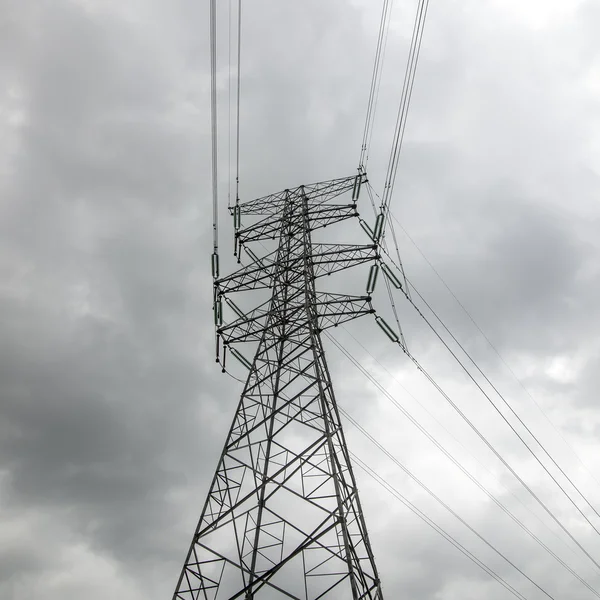 Electricity tower and clouds — Stock Photo, Image