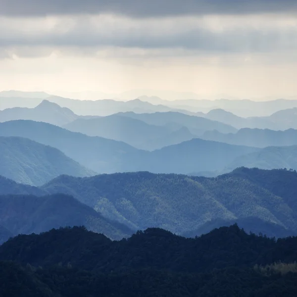 Güzel Çin yatay çekim