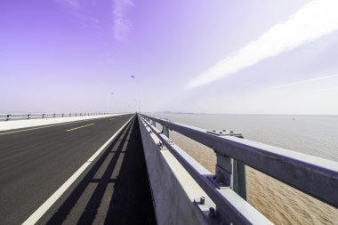 Deniz Köprüsü yol Çin