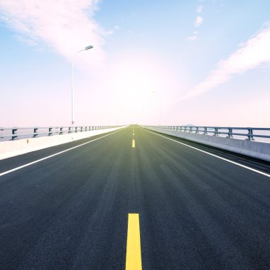 Deniz Köprüsü yol Çin