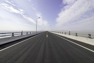 Deniz Köprüsü yol Çin