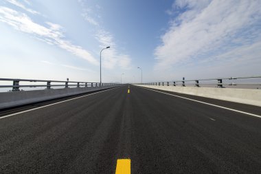 Deniz Köprüsü yol