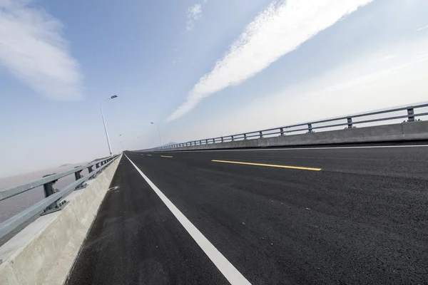 Sea Bridge Road — Stock Photo, Image