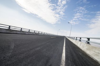 Deniz Köprüsü yol