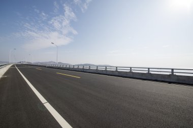 Deniz Köprüsü yol Çin