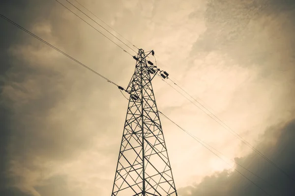 Electricity tower with clouds — Stock Photo, Image