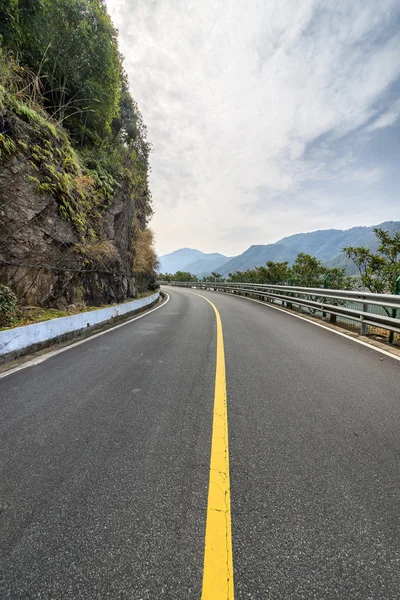 高速道路の平坦な道 — ストック写真