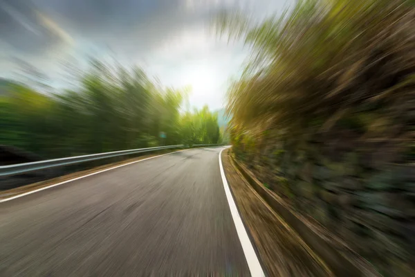 Strada tortuosa autostradale — Foto Stock