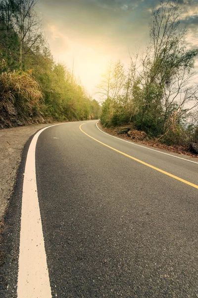 Winding road background china — Stock Photo, Image