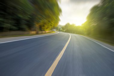 Otoban yol güzel doğa ile