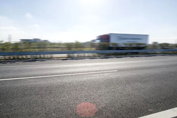 城市公路道路作为背景 — 图库照片