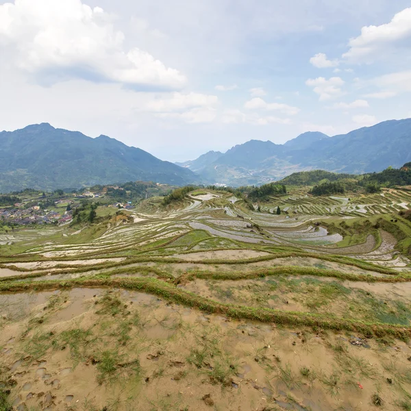 Mountains terraced landscape with clouds — ストック写真