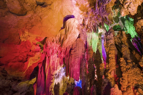 China caves, karst landforms. — Stock Photo, Image