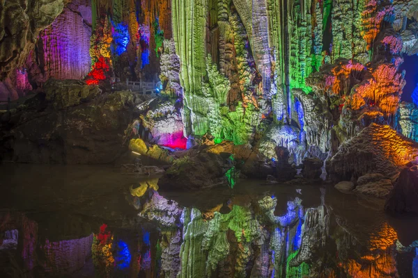 China cavernas karst landforms — Fotografia de Stock