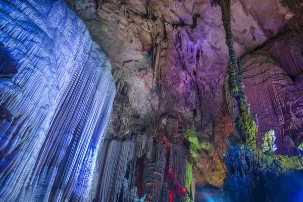 China Höhlen Karstlandschaften — Stockfoto