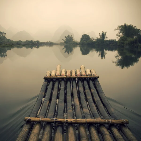 Bamboo rafting  in Yulong River — Φωτογραφία Αρχείου