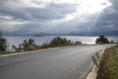 Sakin göllerin yol Çin
