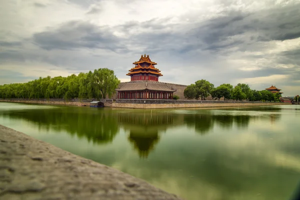 Beijing Forbidden City turret moat — Stock Photo, Image